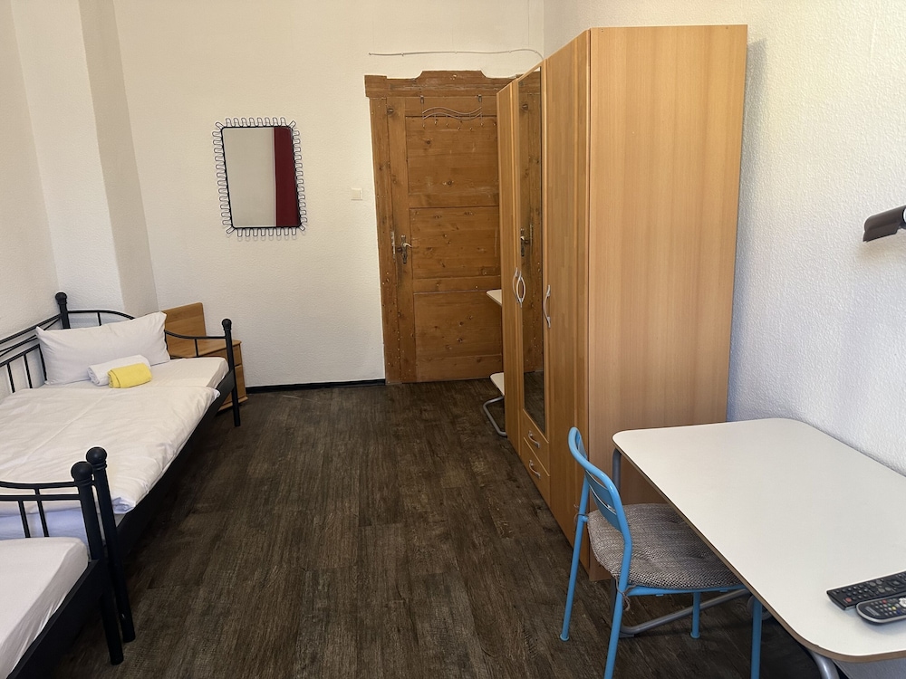 Sultanias Homesharing 10/29