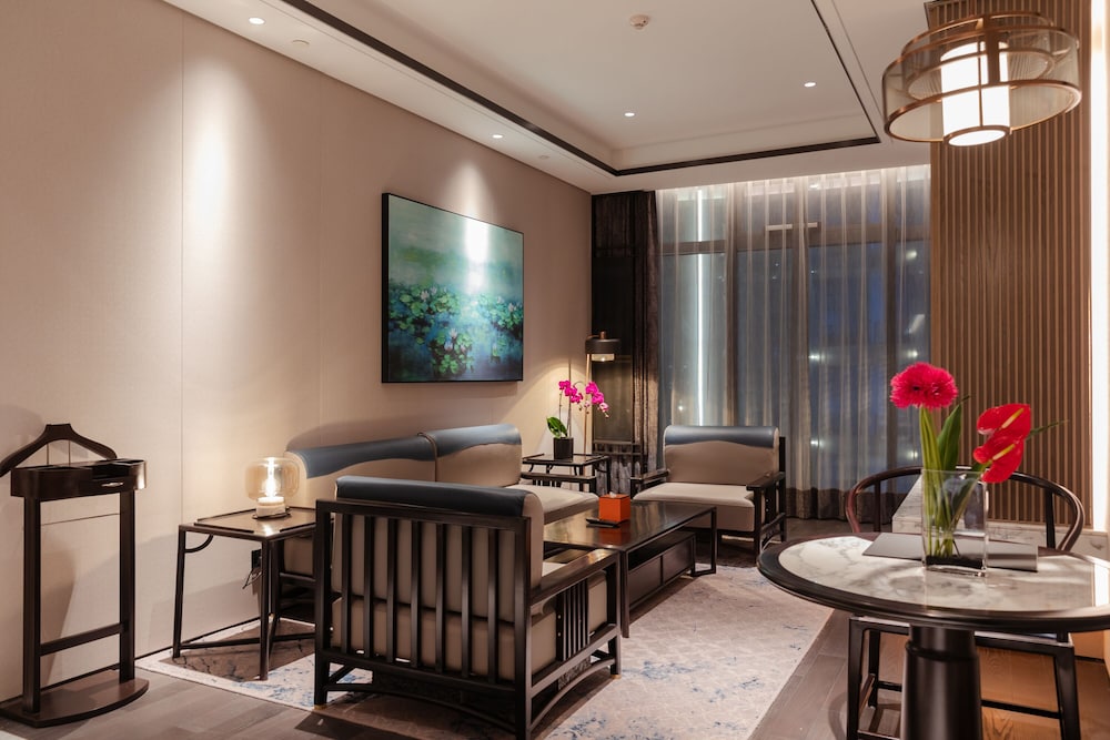 Sofitel Hangzhou Yingguan Hotel 52/76