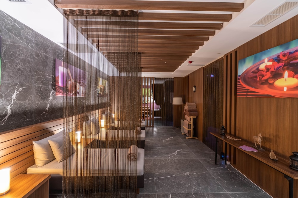 Doubletree By Hilton Eskisehir Turkey 31/51