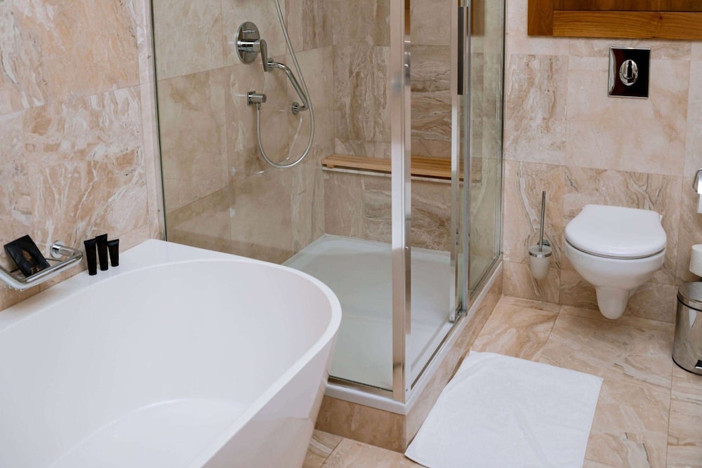 Wyndham Residences Aqkol 47/50