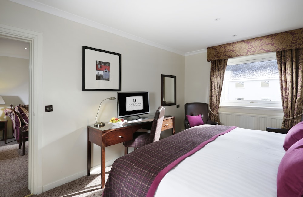 Highlands Hotel 9/42