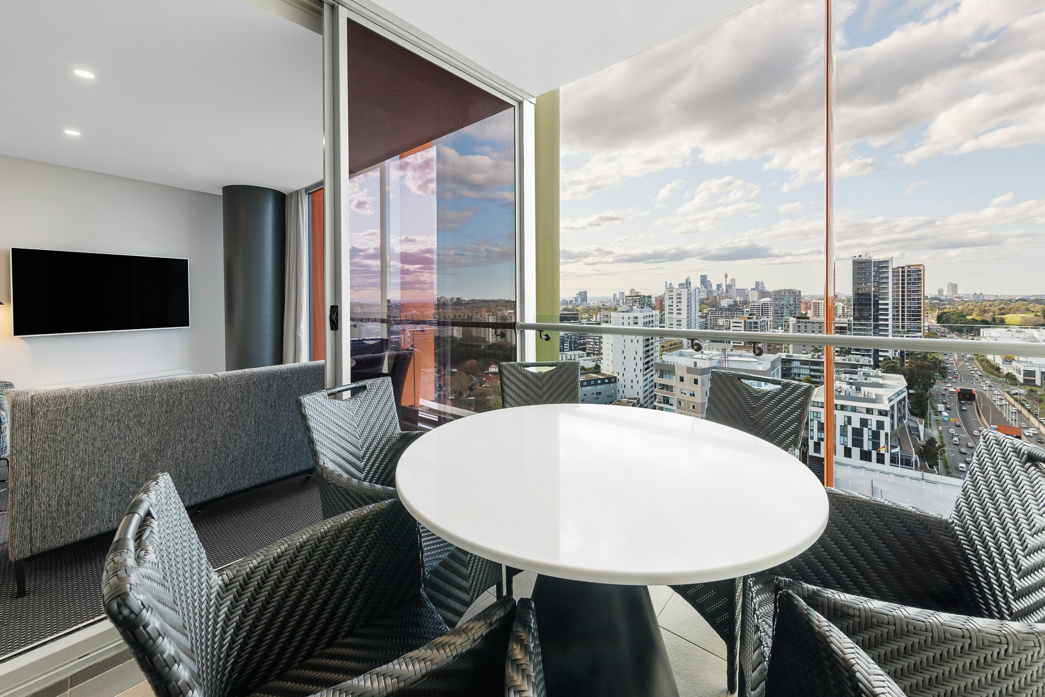 Meriton Suites Zetland 20/22