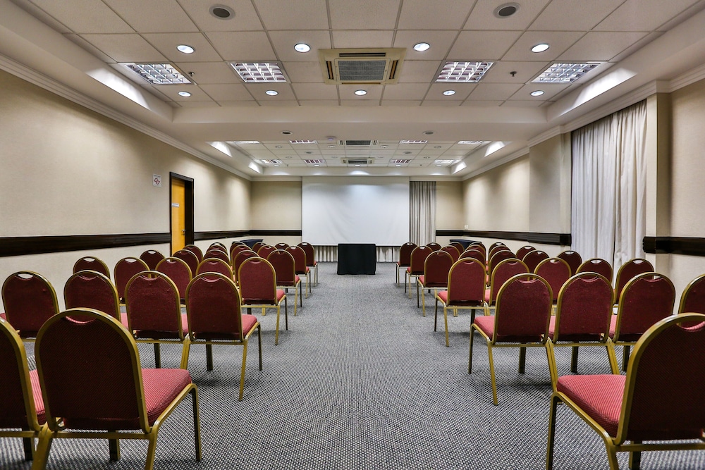 Transamerica Executive Sorocaba 36/44