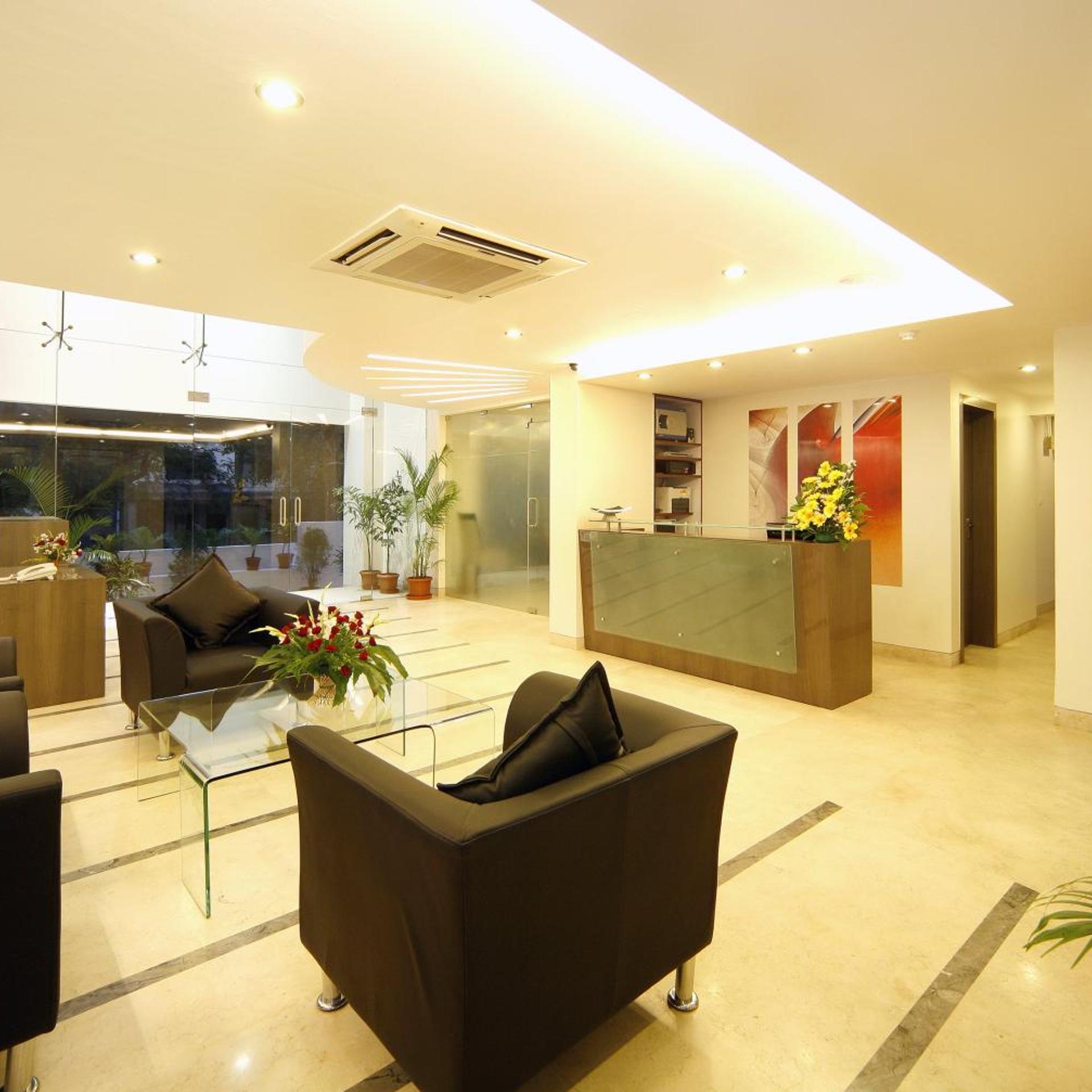 Oyo Premium Deccan Apte Road 4/55