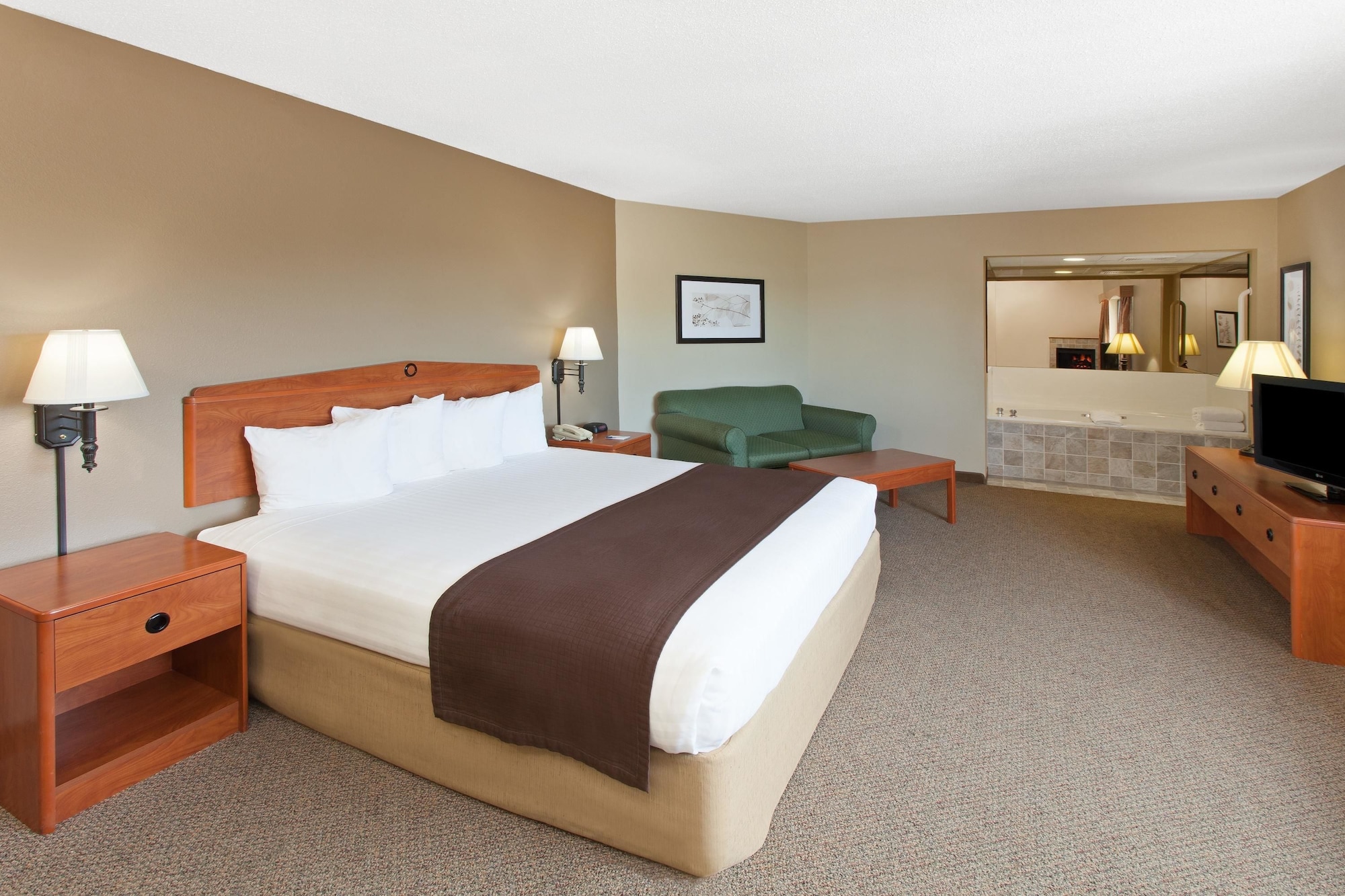 جناح بسرير كينج بغرفة نوم واحدة، Americinn By Wyndham Greenville 2/4