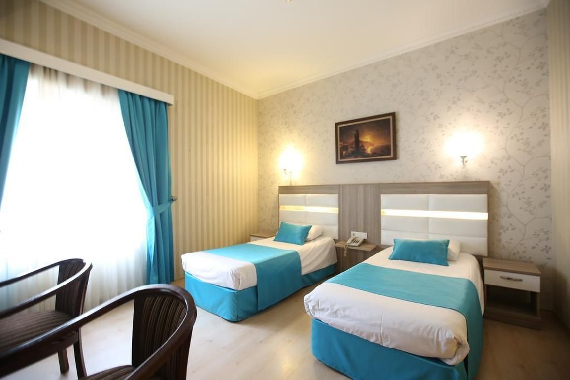 Nil Hotel 20/61