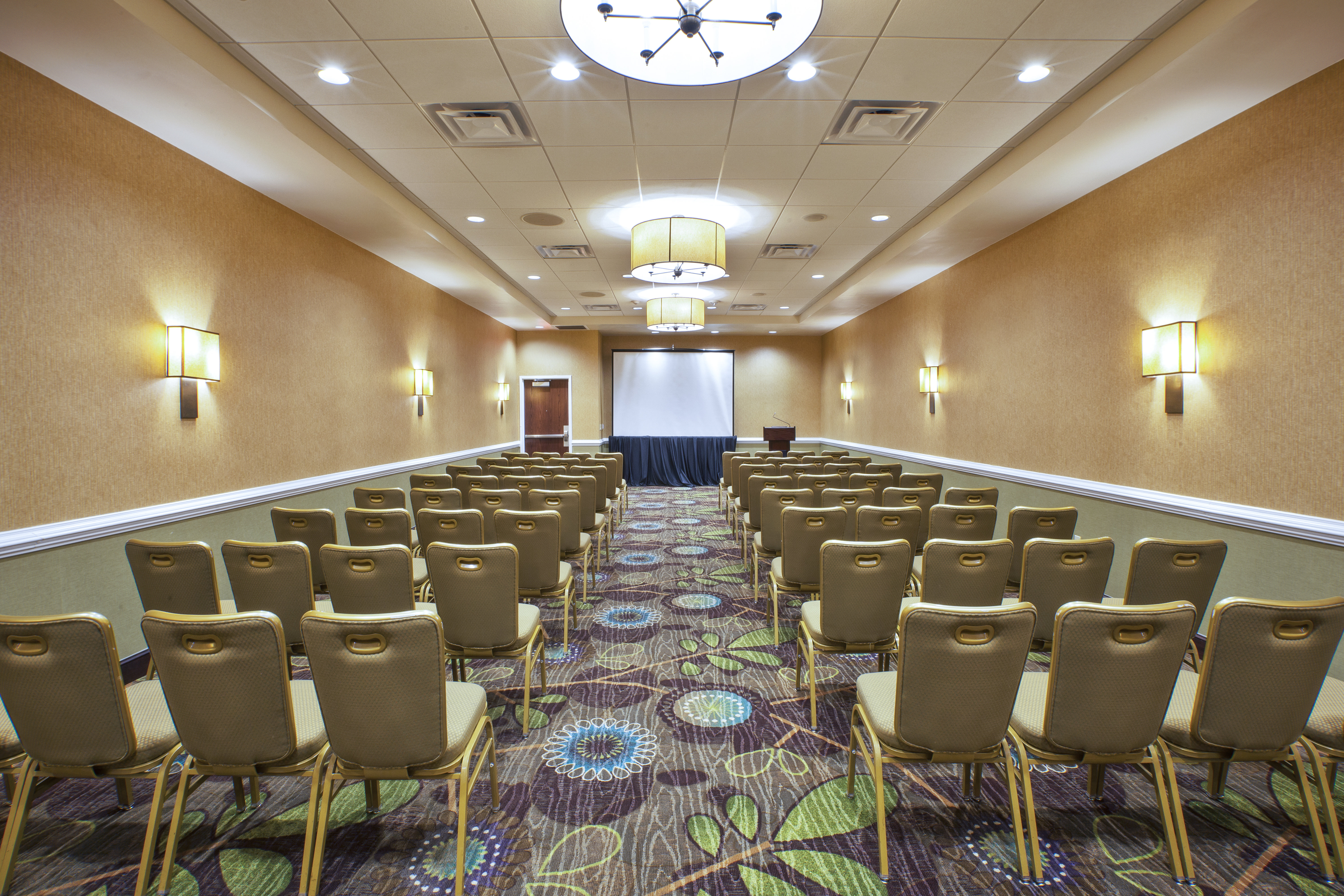 Holiday Inn National Airport/Crystal City 60/70