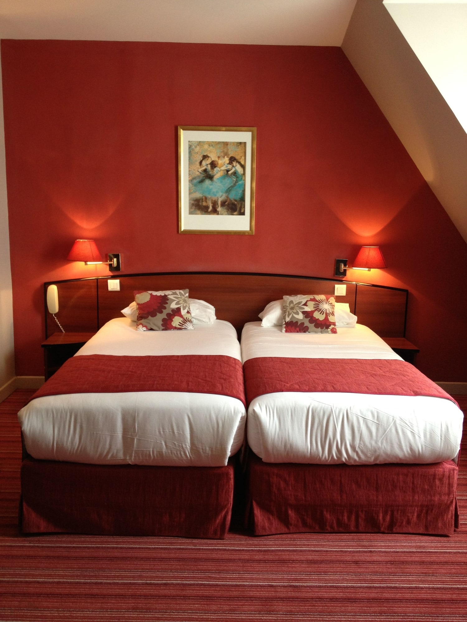 SUPERIOR, TWIN BEDS