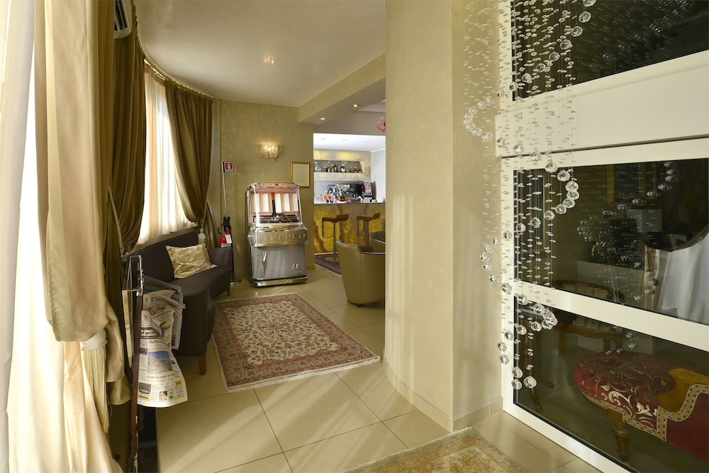 Hotel Villa Tiziana 50/50