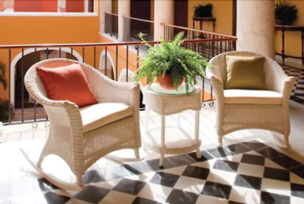 Casa Don Gustavo Hotel Boutique 64/75