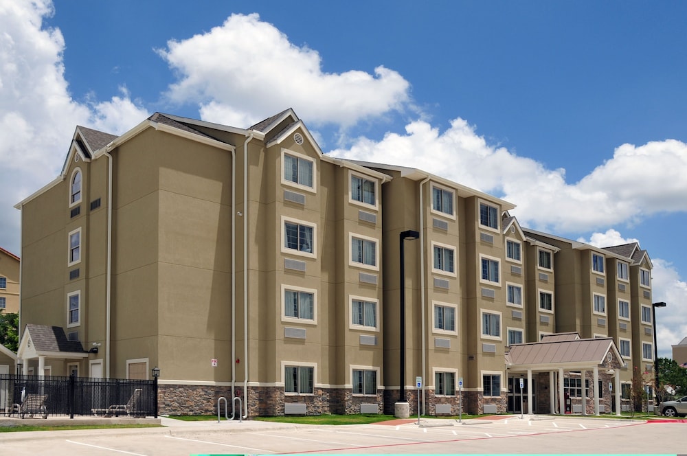 Microtel Inn And Suites Austin 1/38