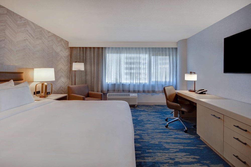 DoubleTree by Hilton Hotel LAX - El Segundo 12/84