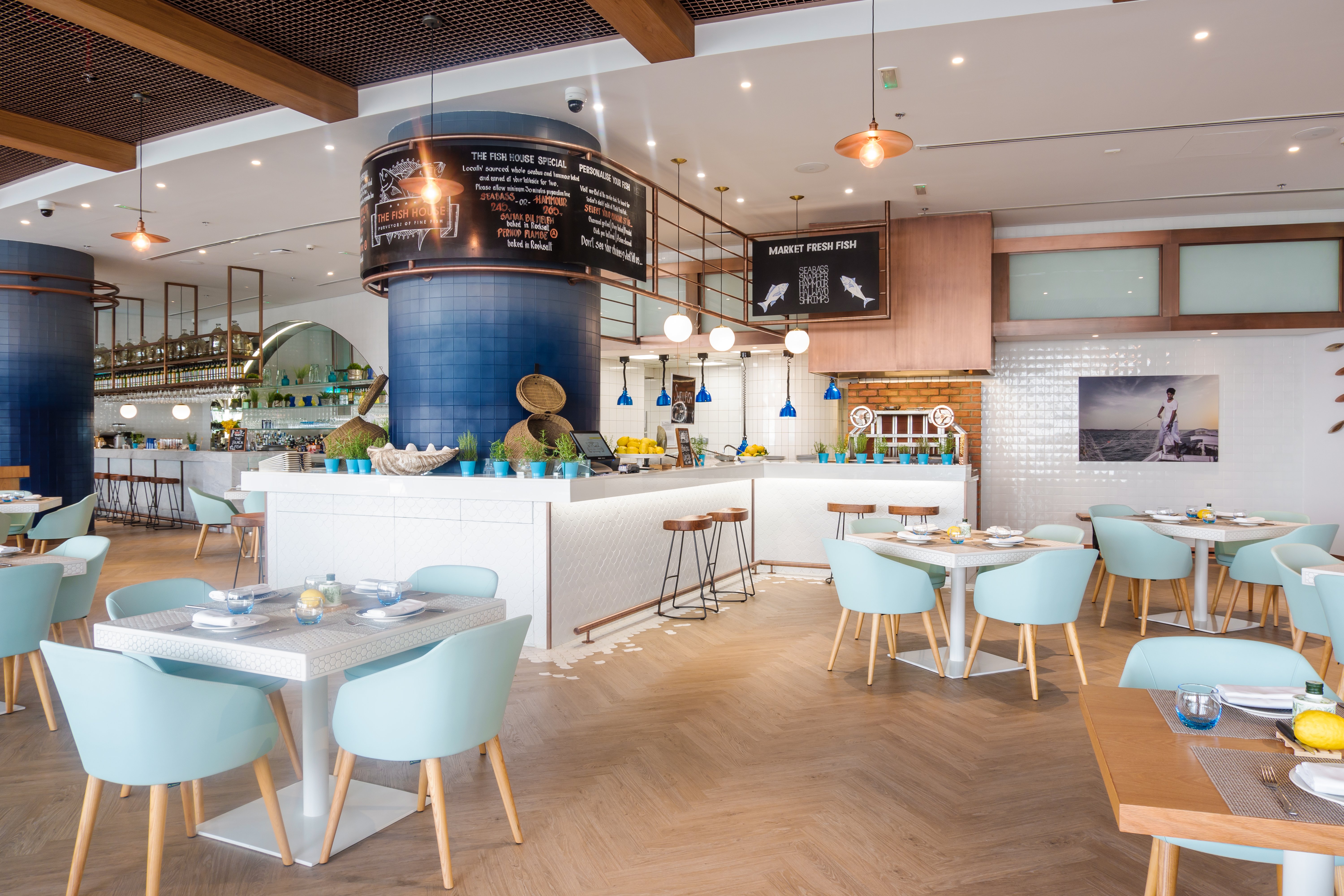 restaurant cafeteria