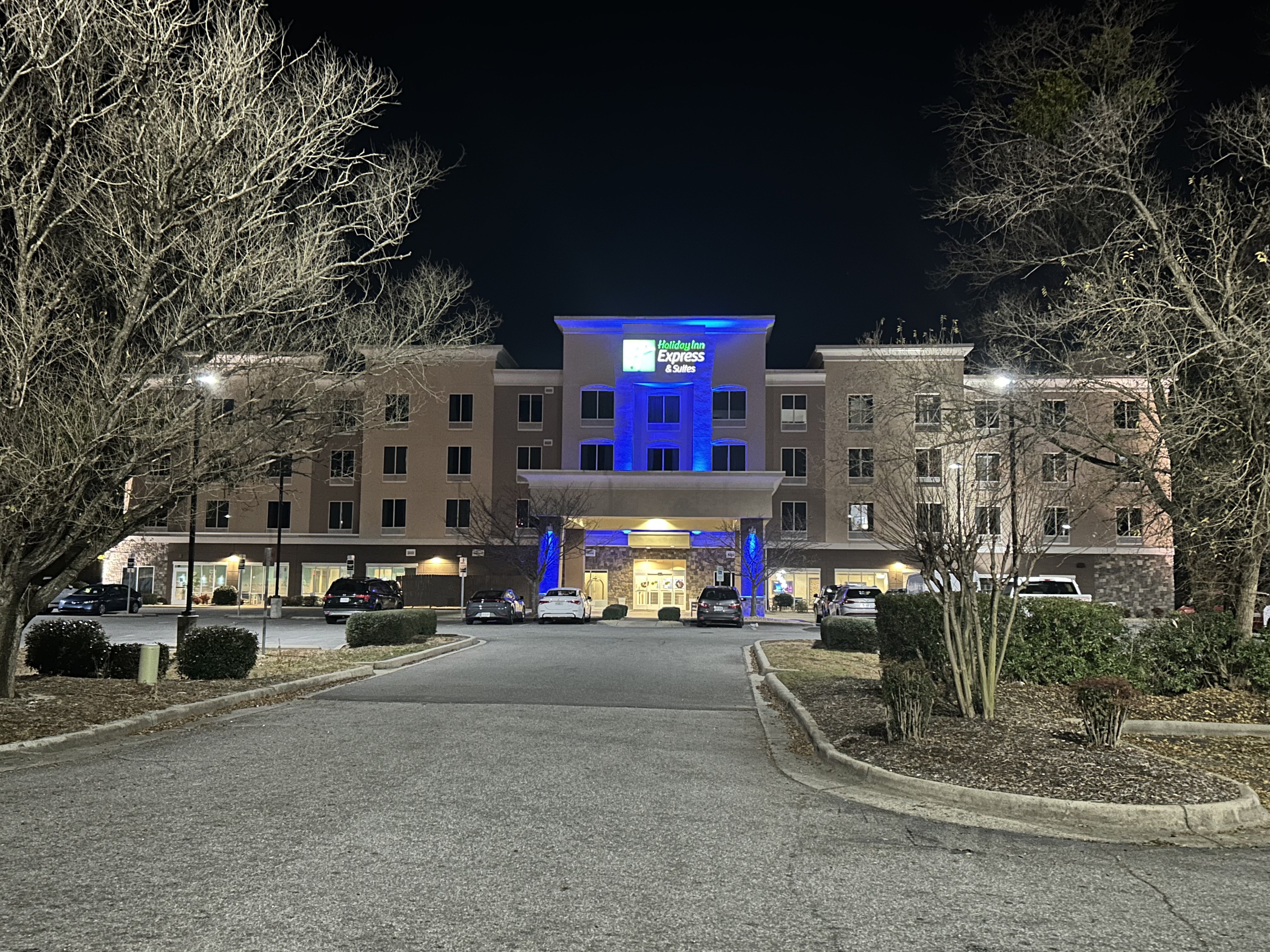 Holiday Inn Express Hotel Amp Suites Goldsboro Base Area 2/41