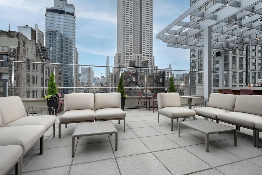Hyatt Herald Square New York 50/75
