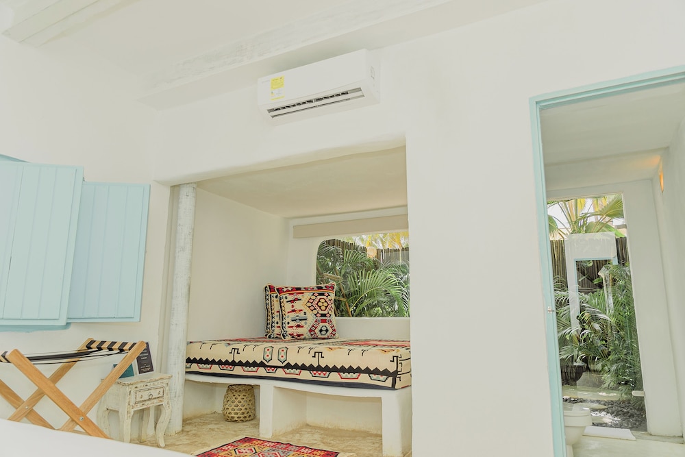 Eteka Slow Beach Hotel - Adults only 34/50