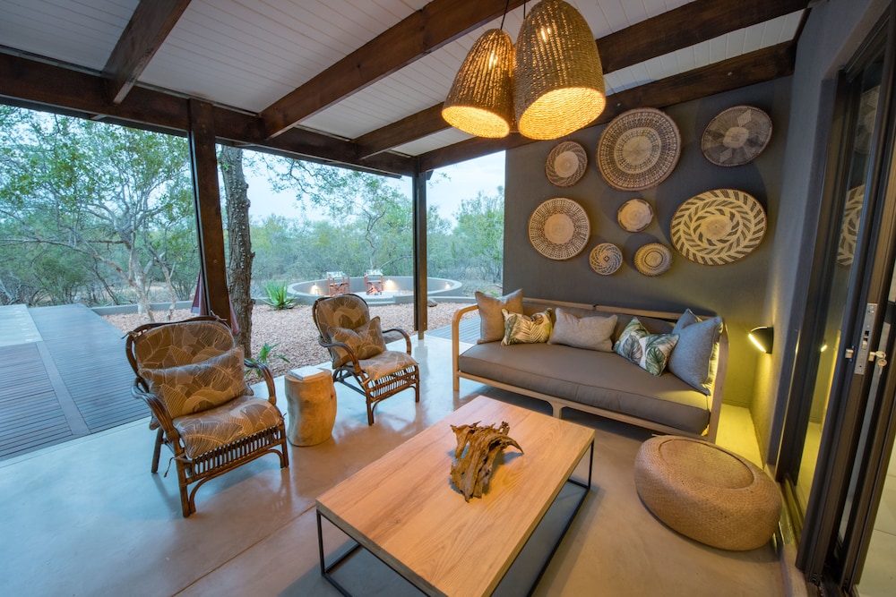 Bushwillow Private Villa [VR] 16/28
