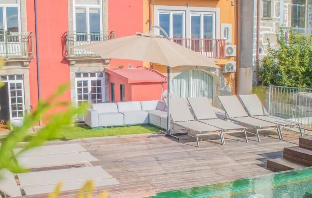 YOURS GUESTHOUSE PORTO 43/50