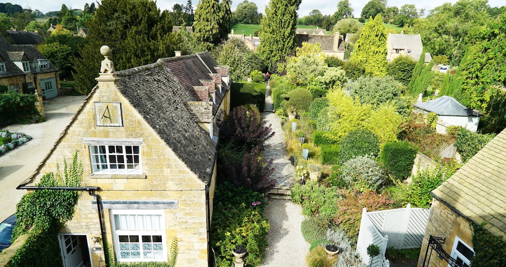 Cotswold House Hotel & Spa in COTSWOLDS