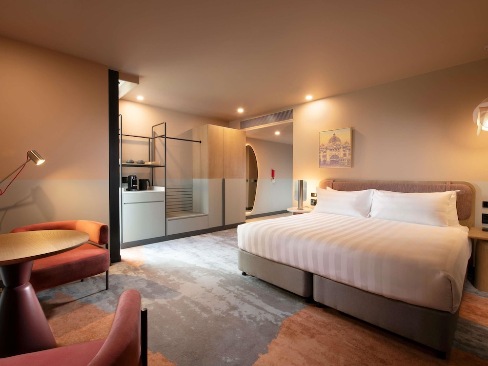 Mercure Melbourne La Trobe Street 22/51