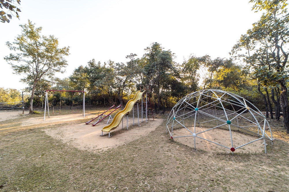 TIGER TRAILS RESORT 20/48