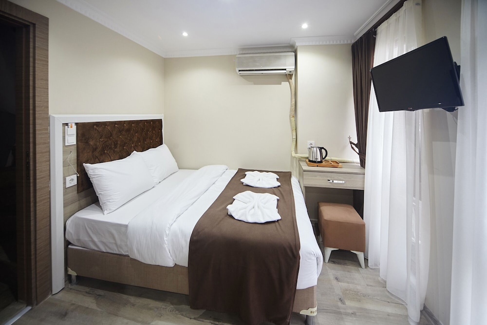 Luna Suites Taksim 12/34