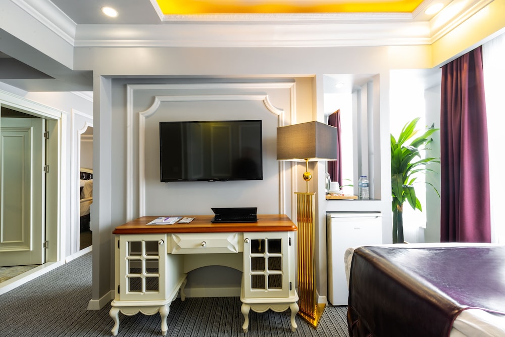 Andalouse Otel 41/49