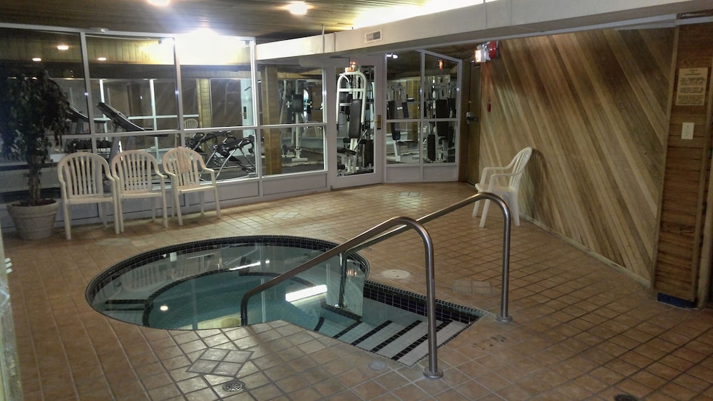 Ramada by Wyndham Abbotsford 15/24