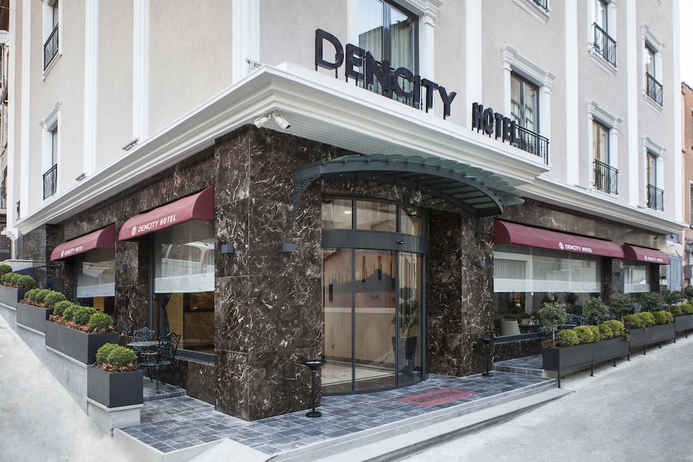 DENCITY HOTEL 3/72