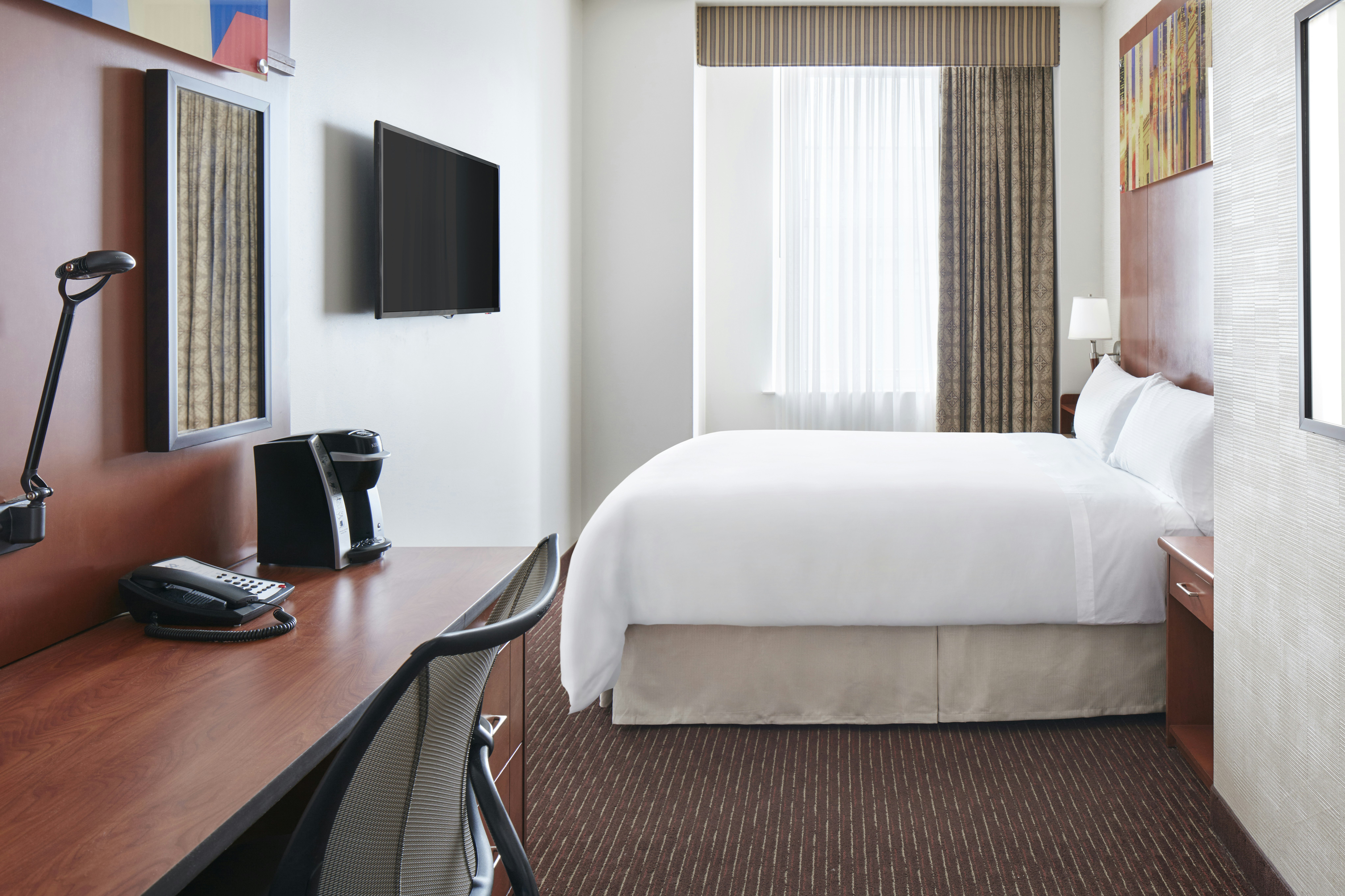 Club Quarters Hotel In Philadelphia 11/44