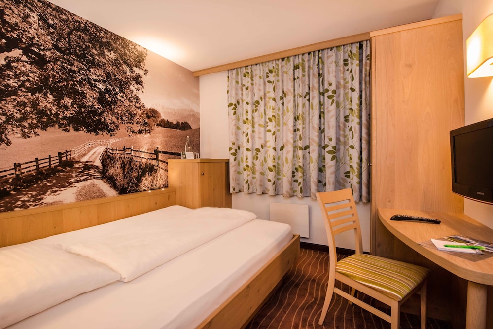 Hotel Grüner Baum 8/29