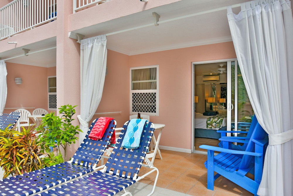 Butterfly Beach Hotel 44/75
