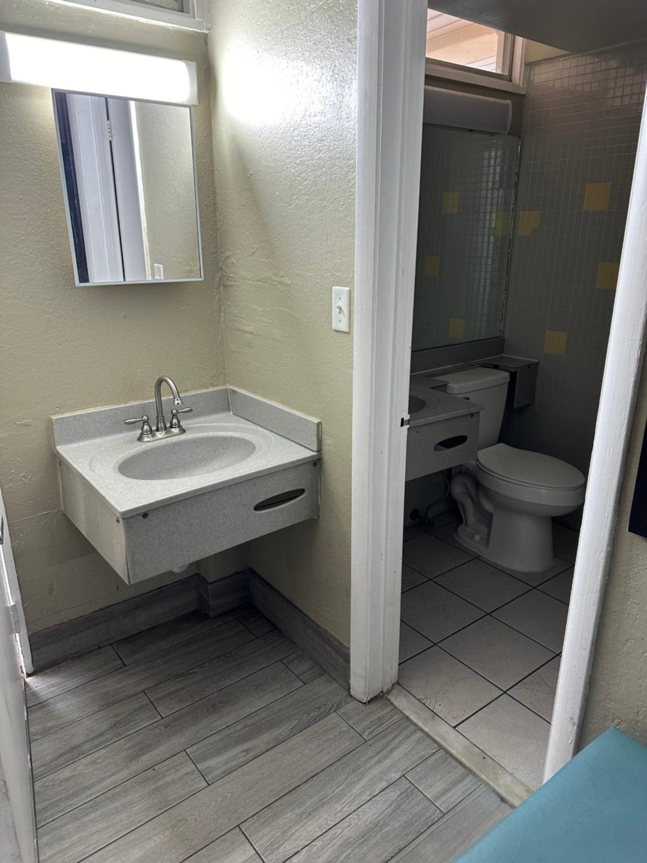 Amerihill Inn Suites Greensboro 39/41