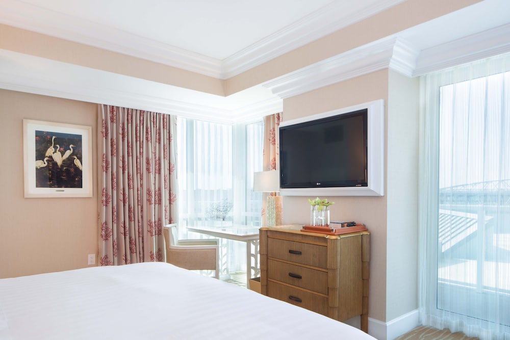 DELUXE, 2 QUEEN BEDS