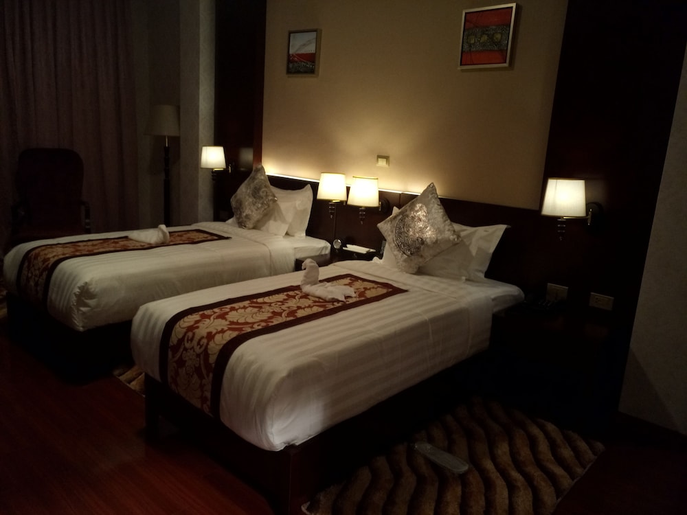 Sherar Addis Hotel 8/30
