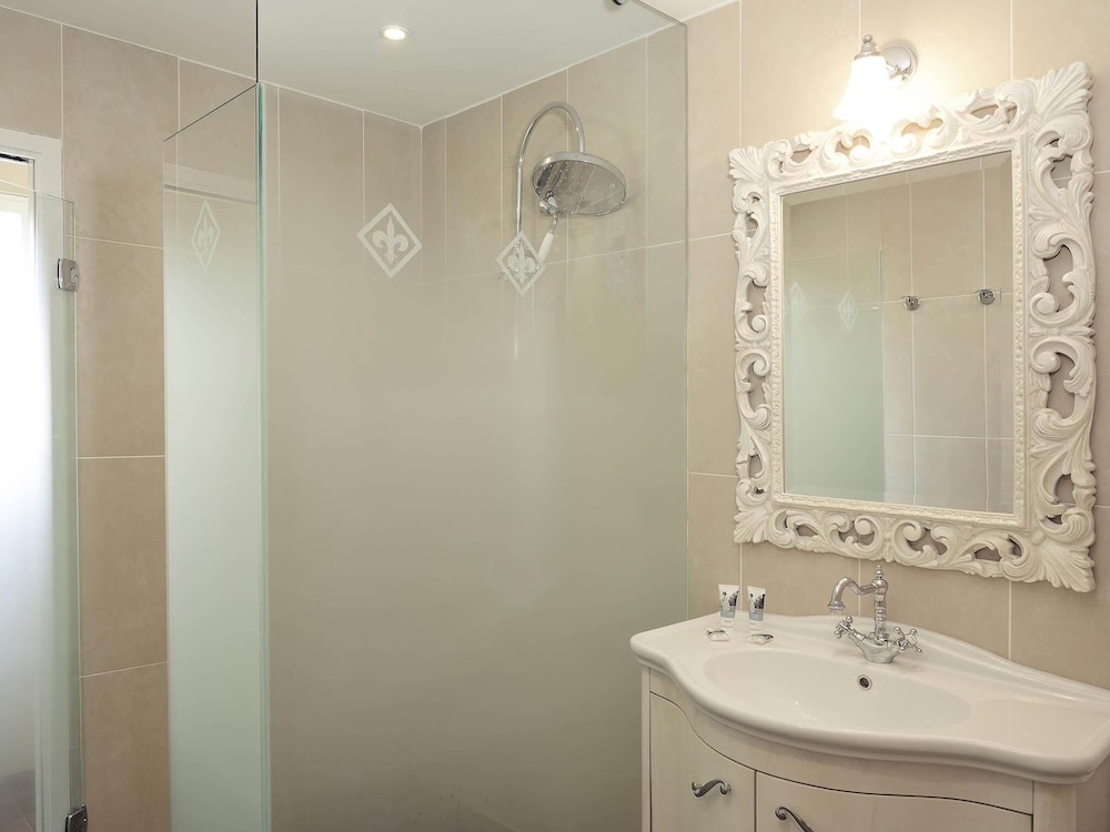 Hotel Mercure Villeneuve sur Lot Moulin de Madame 43/48