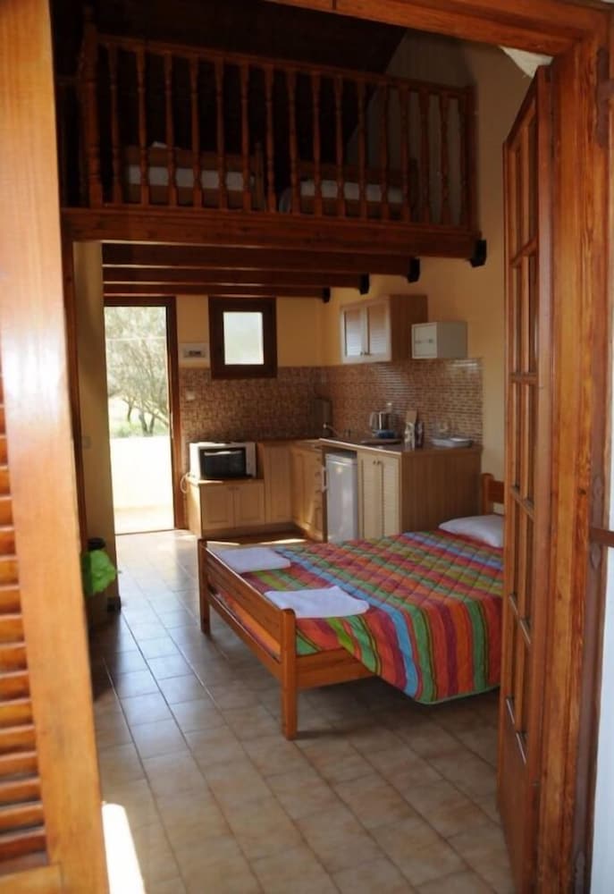 Studio, Double Bed