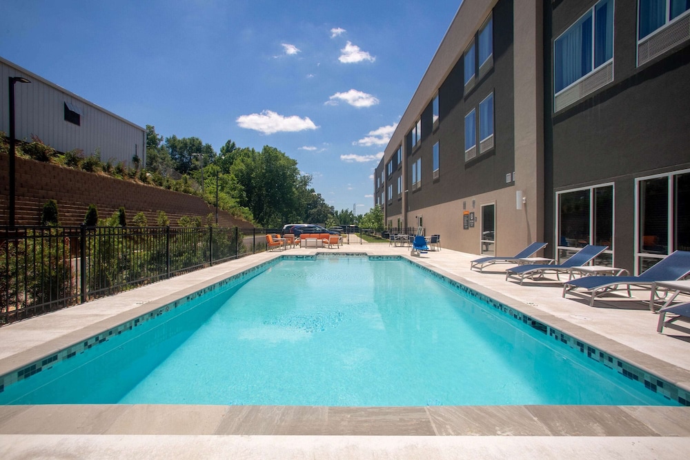 La Quinta Inn Suites By Wyndham Oxford 3/47
