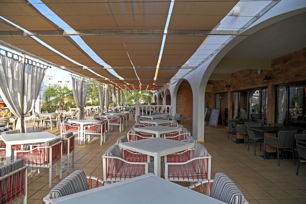 Aparthotel Paladim And Alagoamar 32/50