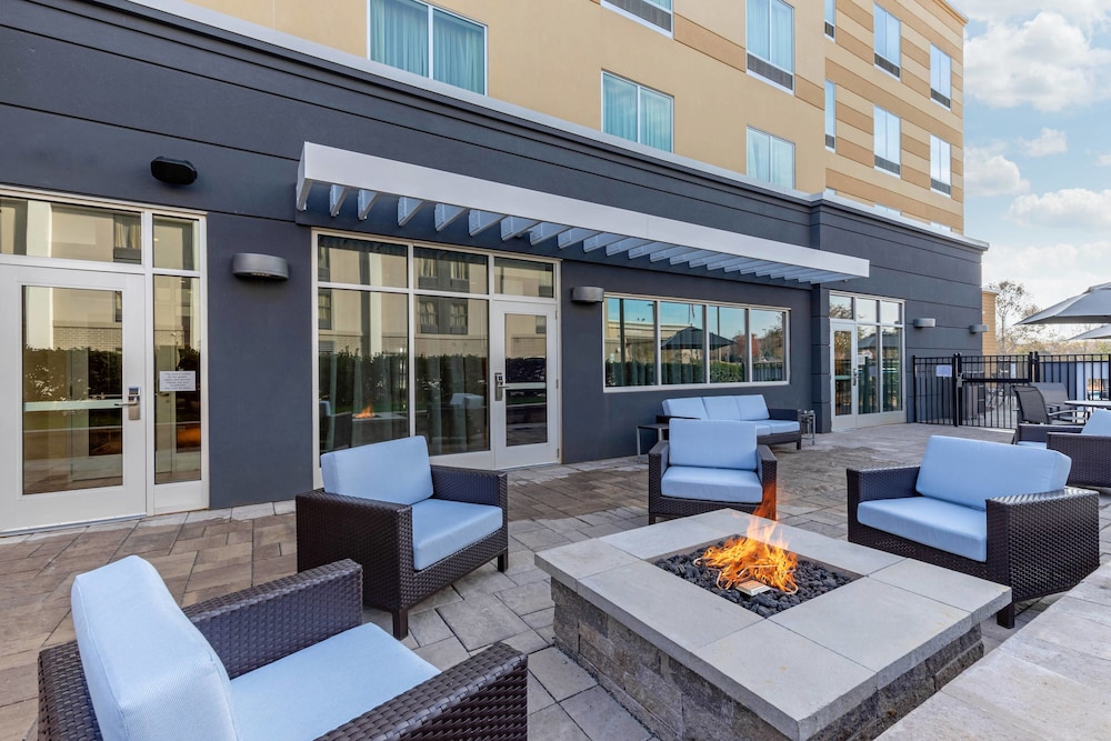 Fairfield Inn & Suites By Marriott Mebane 1/34