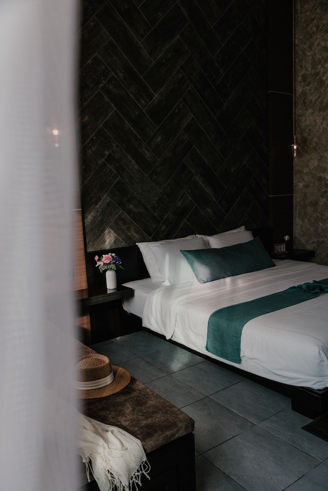 Arun Dara Villa 16/58