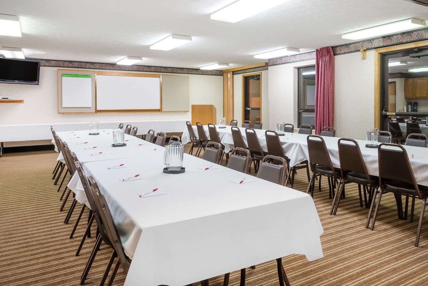 Ramada by Wyndham Strasburg Dover 25/31