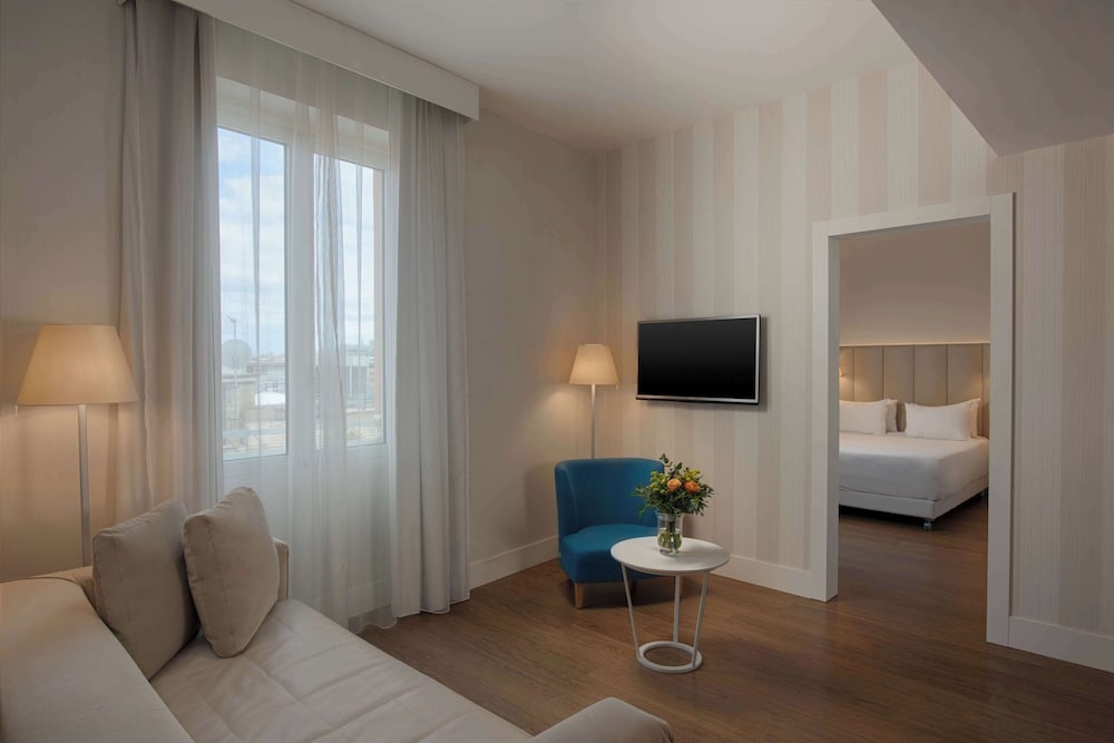 Hotel NH Genova Centro 26/47