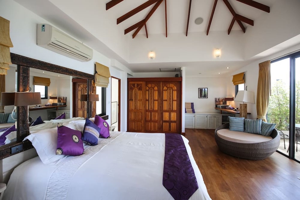 4 Bedroom Sea View Villa Suay Paap 12/40