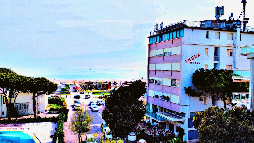Hotel Ambra 4/47