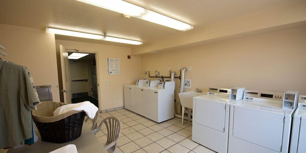 Gateway Studio Suites 23/54