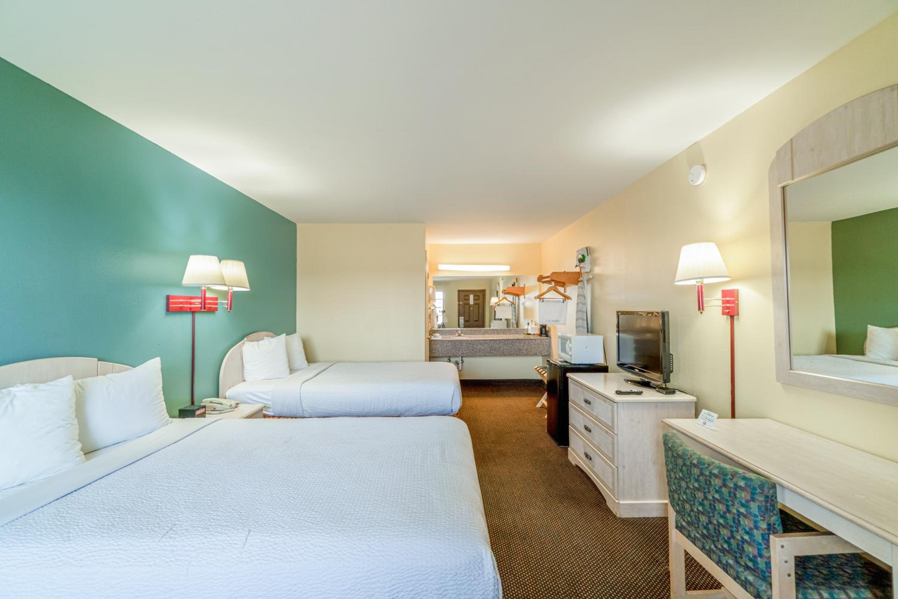 Room, Double Bed, Accessible
