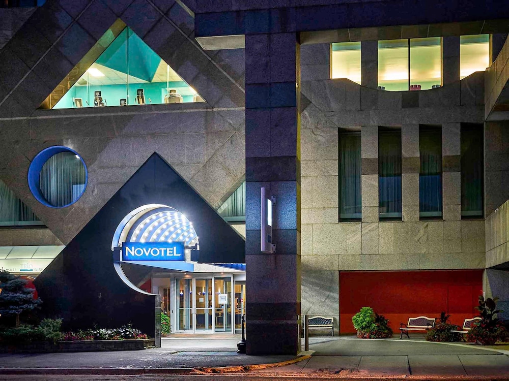 Novotel Toronto North York 4/72