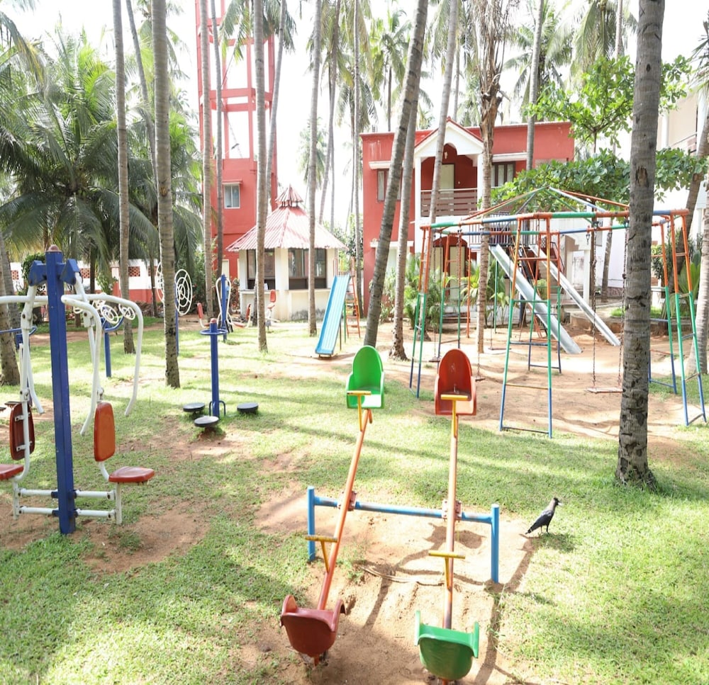 GREEN COCONUT RESORT 55/62