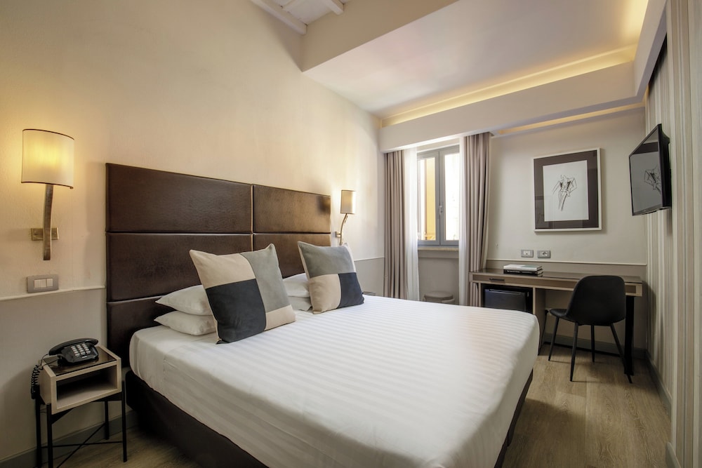 Condotti Palace 27/63